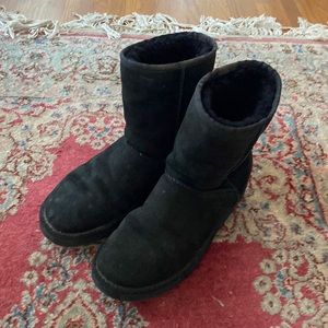 UGG classic short II boots in size 10 euro 41